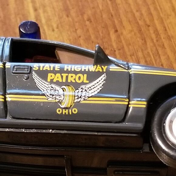 Ohio State Highway Patrol Road Champs die cast police car 1:43 scale - Picture 3 of 6